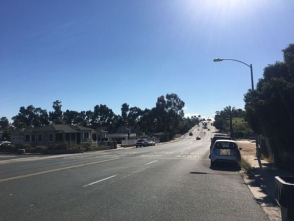4th image of 4584 Imperial Ave