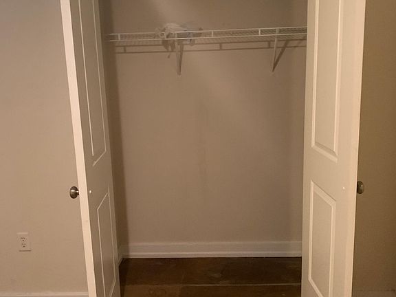 4th image of 301 N Dunlop St #119