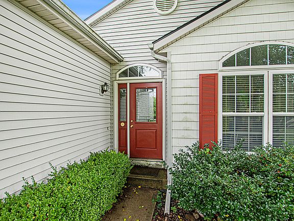 5th image of 10813 Thornberry Way