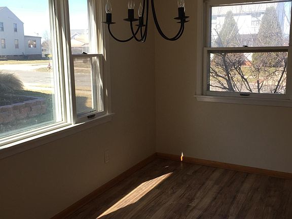 5th image of 11804 Darlington Ave