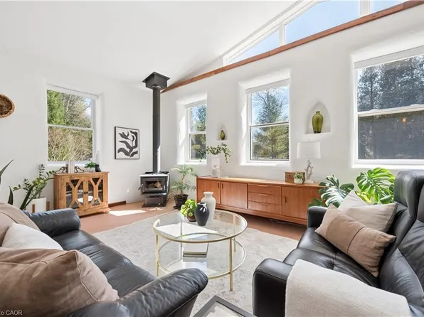 5578 11th Line, Minto, ON N0G 1Z0