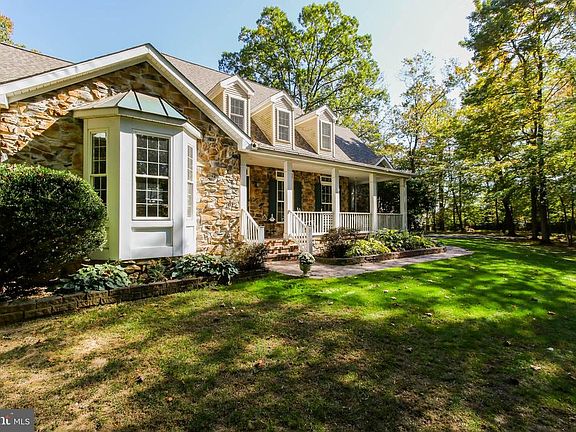 Looking from side yard toward private drive