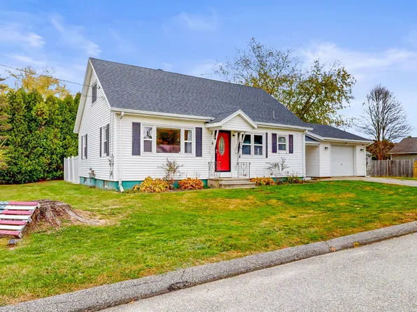 4 Arbania Street, Auburn, ME 04210
