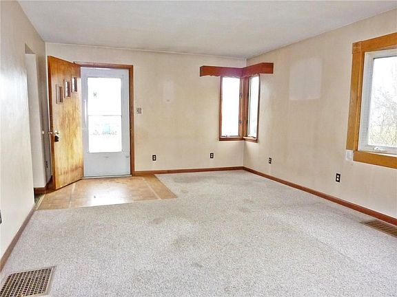 4th image of 432 N Wagner Ave