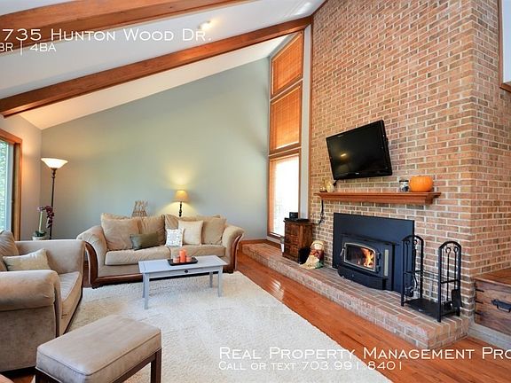 3rd image of 5735 Hunton Wood Dr