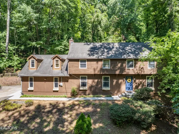 2529 Tall Pine Ln, Knoxville, TN 37920