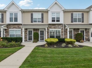 37 Weatherby Ln, Central Islip, NY 11722
