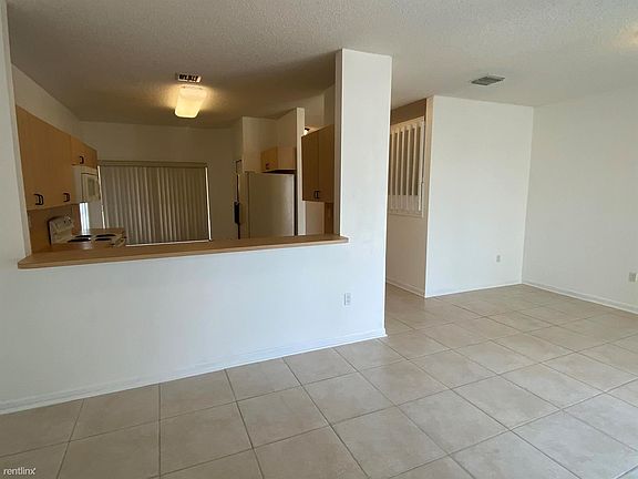 5th image of 7980 S Southwood Cir