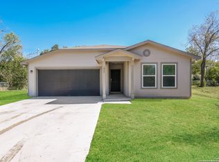 917 8th, Seguin, TX 78155