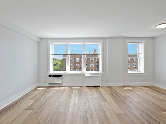 5th image of 1130 Pelham Pkwy S APT 7G