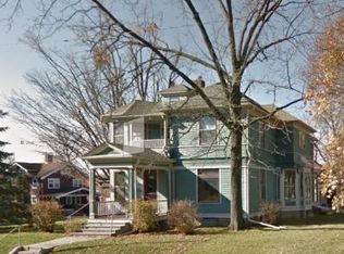 229 S Summit St, Iowa City, IA 52240