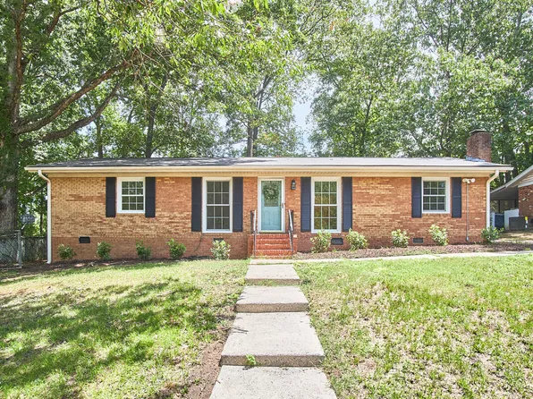2709 Evers Dr, Raleigh, NC 27610
