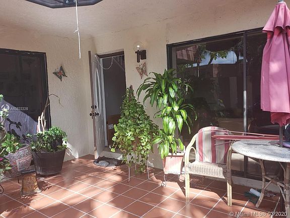 3rd image of 8369 N Coral Cir