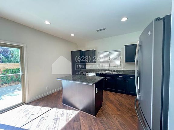 3rd image of 10609 Derby Peak Ln