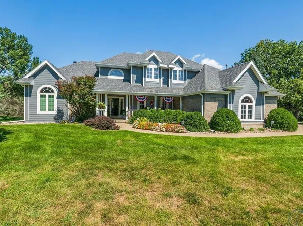 105 W 34th St, Sioux City, IA 51104