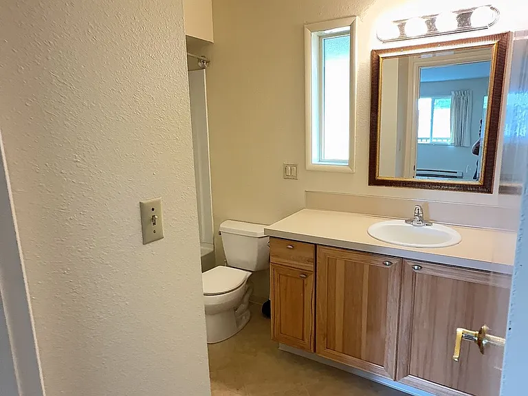 400 Beacon Hill Dr #12 — Photo 19