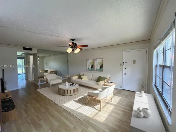 850 SW 133rd Ter APT 201B, Hollywood, FL 33027