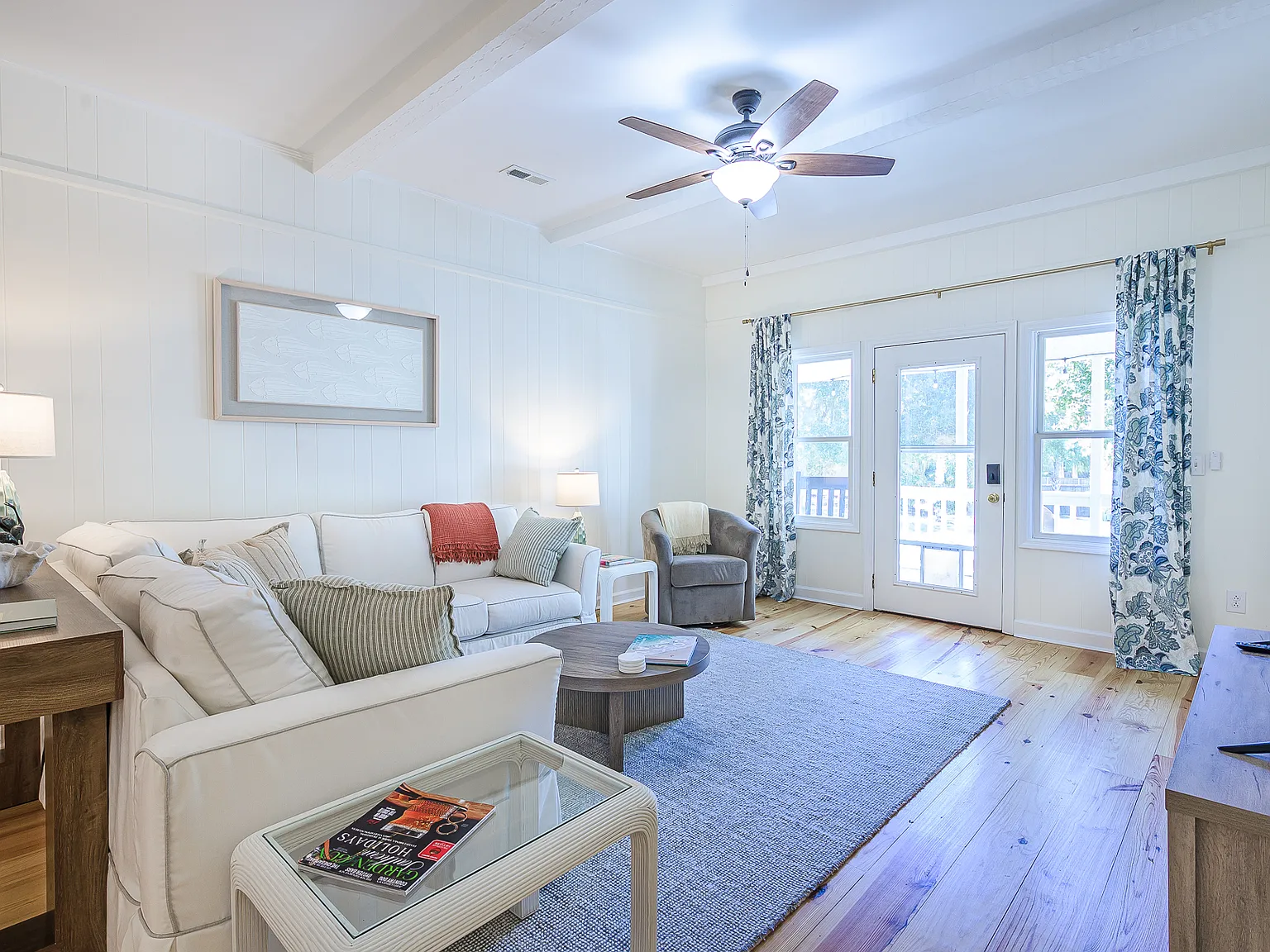 4 bed, $4,100 — Photo 3