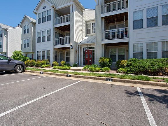 3rd image of 7520 Snowpea Ct #35