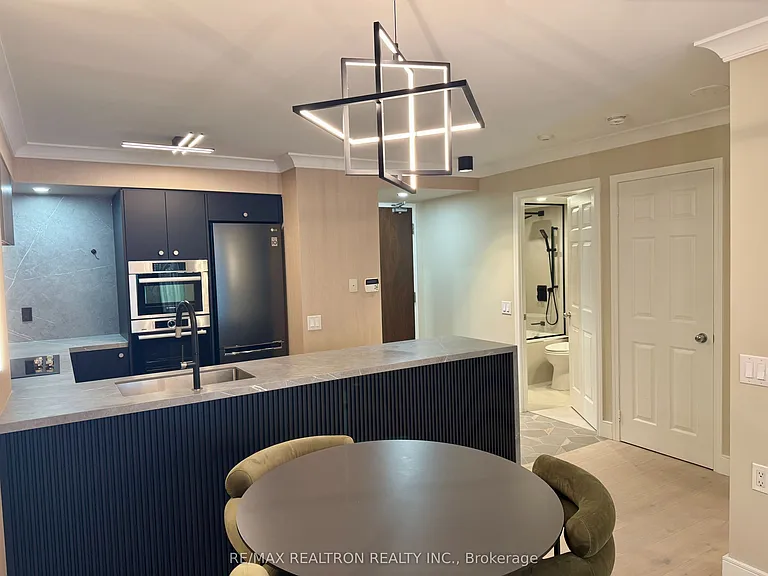 388 Bloor St E #1107 — Photo 8