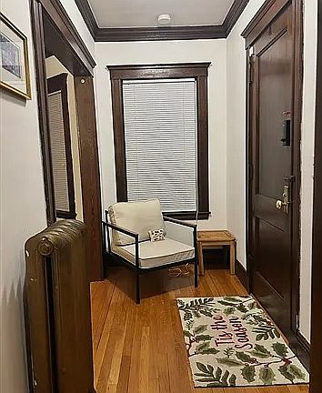 4th image of 143 Manthorne Rd #1