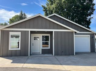 1327 NE Sunrise Ln, Hillsboro, OR