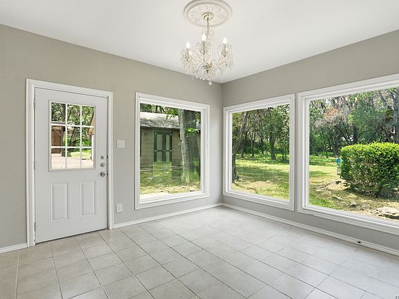 3rd image of 220 LARK LN