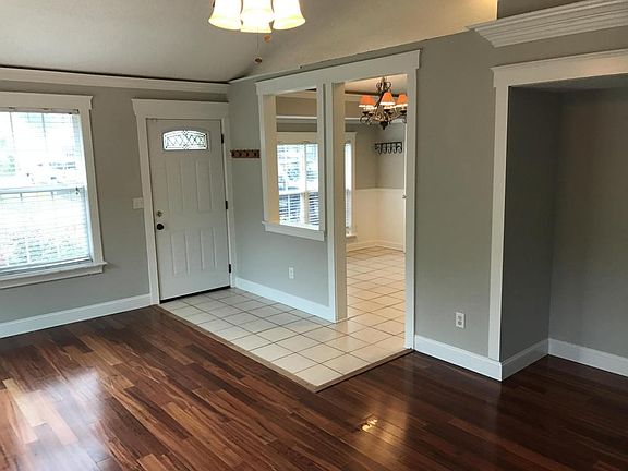 5th image of 204 Tabby Creek Cir