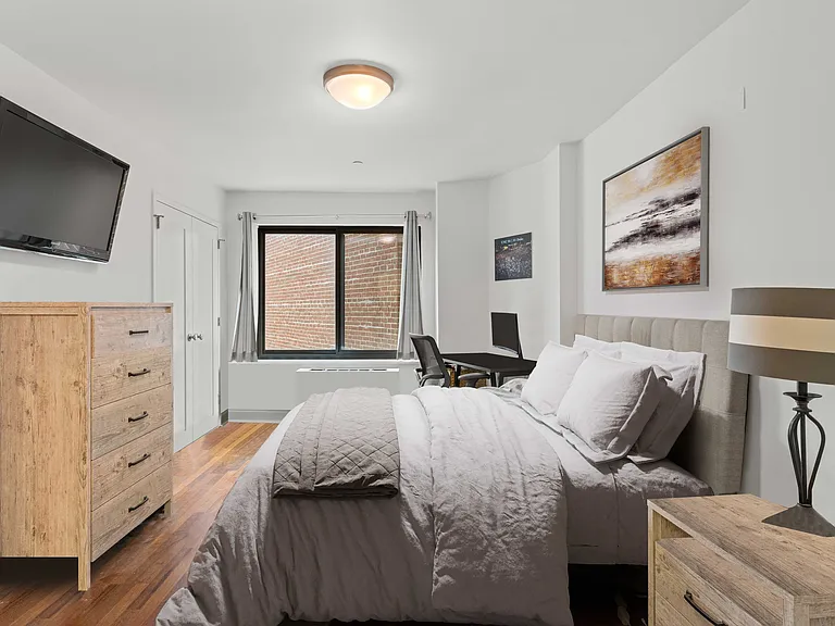 721 Flushing Ave #5A — Photo 4