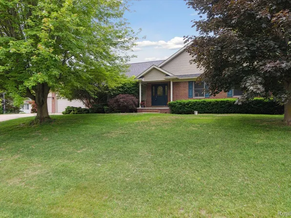 16486 W Horseshoe Trl, Linden, MI 48451