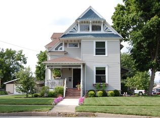 318 E Clark St, Crown Point, IN 46307