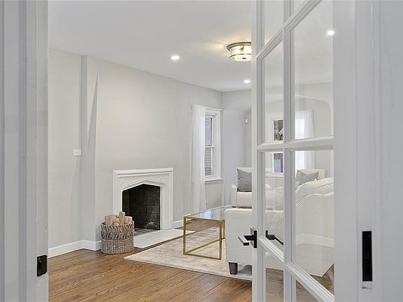 3rd image of 3390 Blanche Ave
