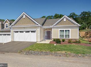 34 Reserve Dr, Drums, PA 18222