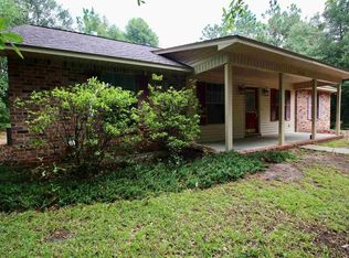 6348 Fairfield Dr, Milton, FL 32570