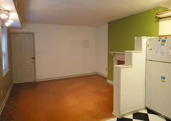 2233 E Pratt St #2-R — Photo 2