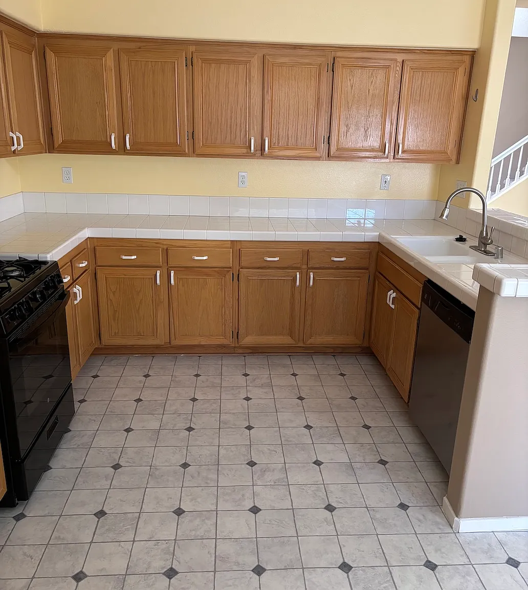 3 bed, 2.5 bath, 1894 sqft, $3,700 — Photo 3