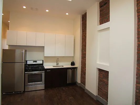 Rented by Greater Realty Management of NY LLC | media 1