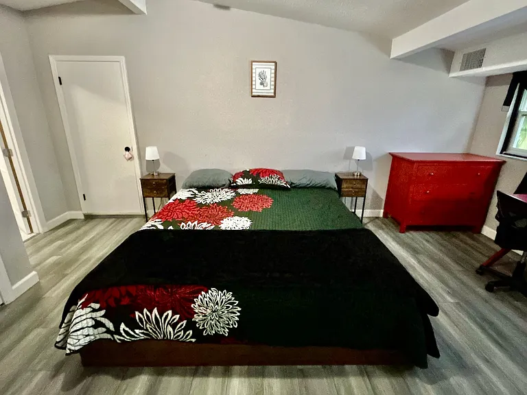 814 E 126th Ave #B — Photo 9
