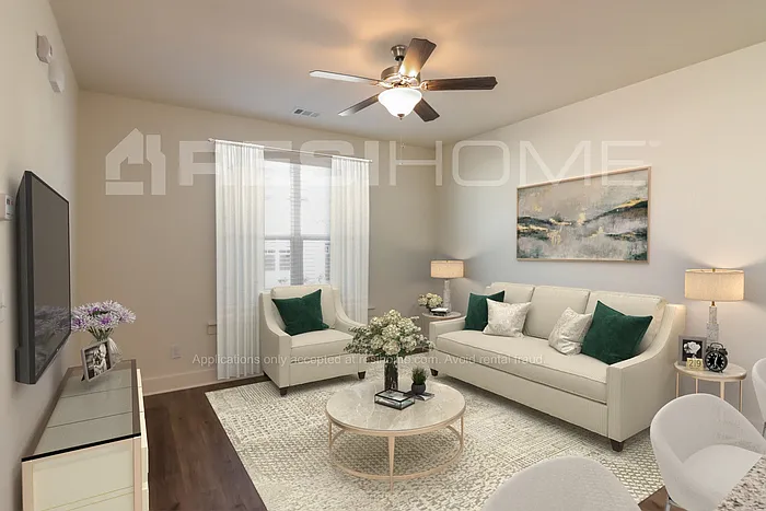 290 Emerald Dr — Photo 6
