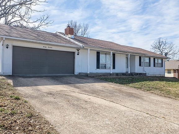 4th image of 2014 Deer Path