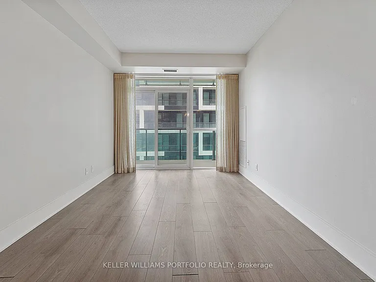 25 Broadway Ave #1504 — Photo 7