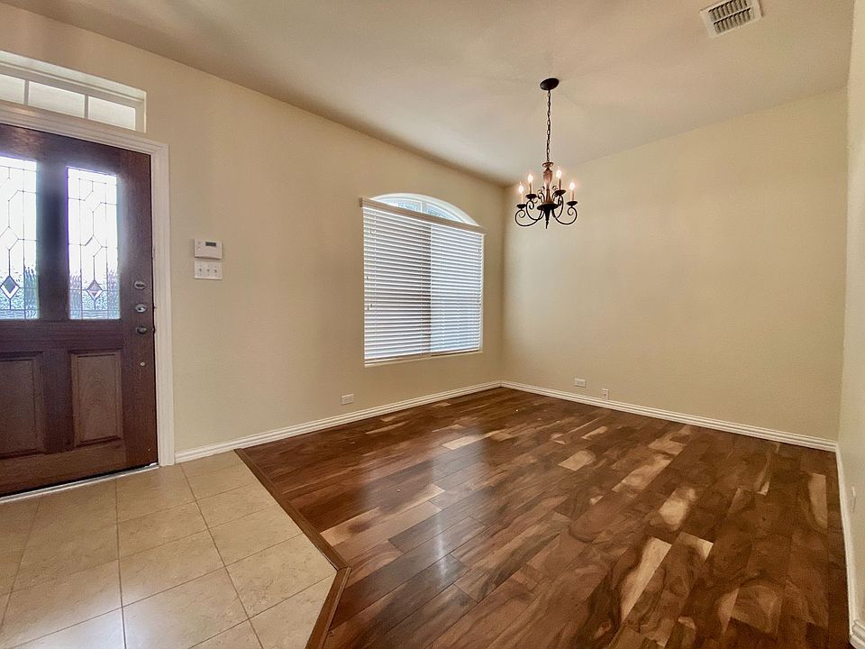 1st image of 8711 Finlandia Gap