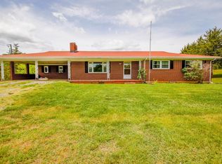 3738 Wards Rd, Altavista, VA 24517