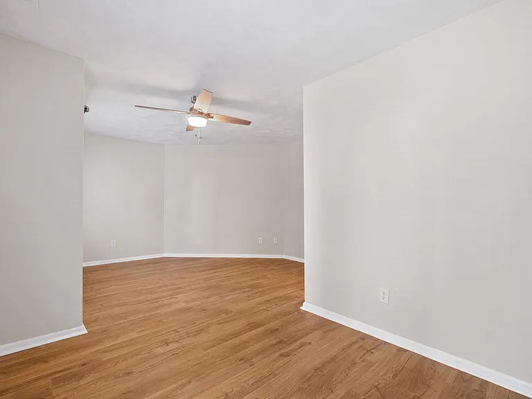 2524 Cove Point Pl — Photo 1