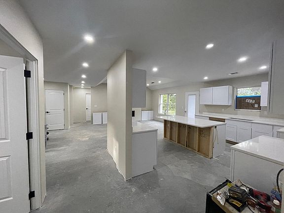 5th image of 465 Private Road 1699