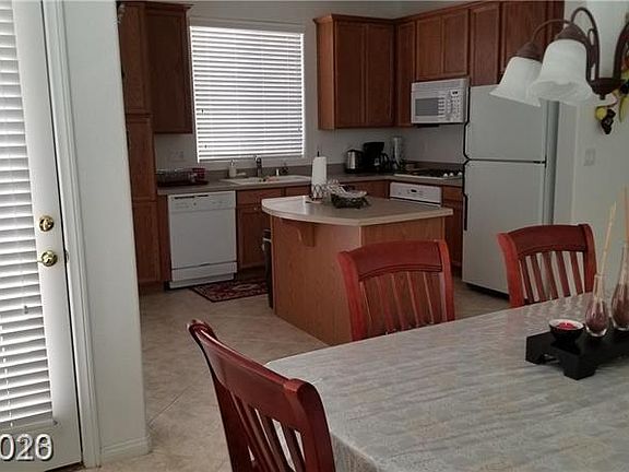 5th image of 11901 Menchaca Ln