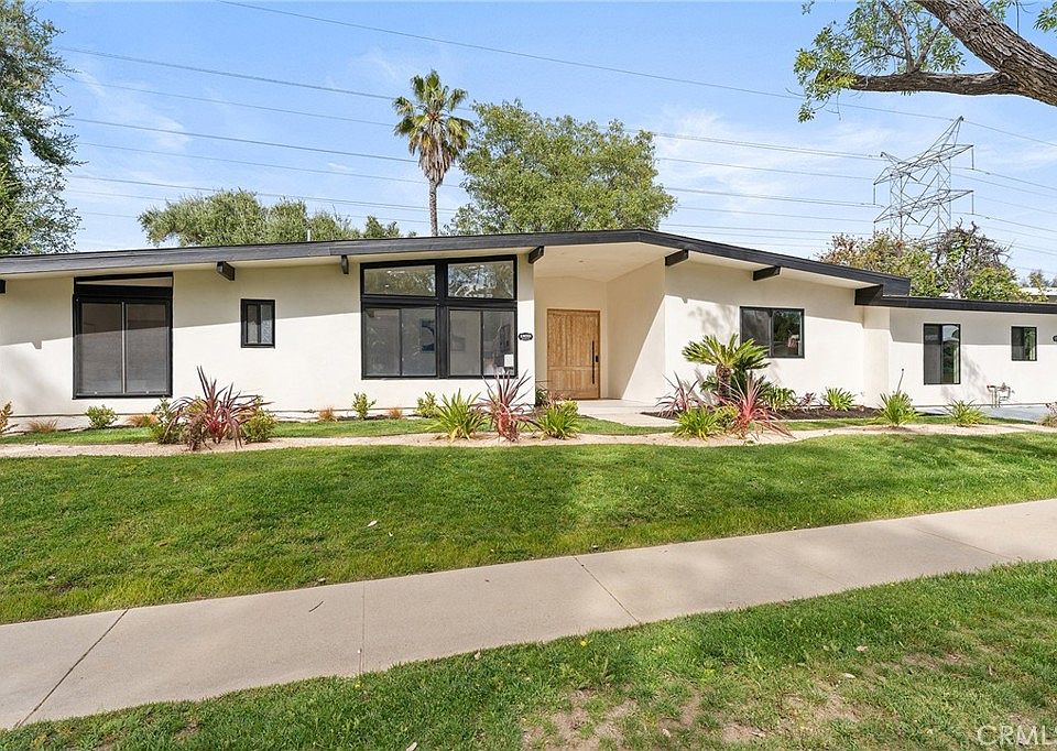 1st image of 18653 Palomino Dr