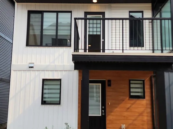 850 Secord Blvd NW #8, Edmonton, AB T5T 7R9