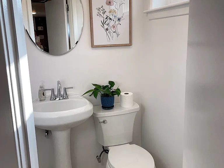 1401 E Mermaid Ln — Photo 14
