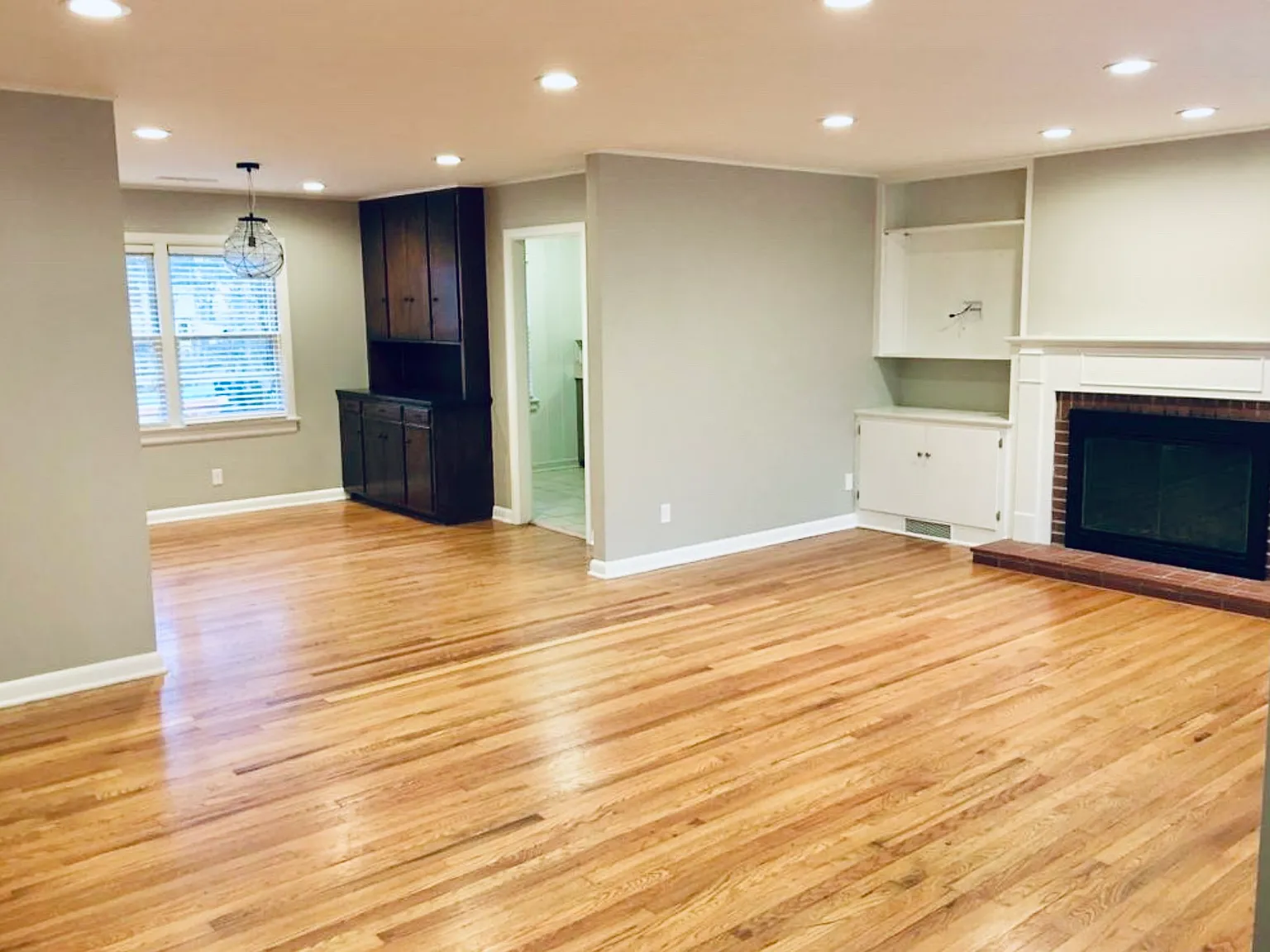 1137 N Hillcrest Avenue — Photo 4